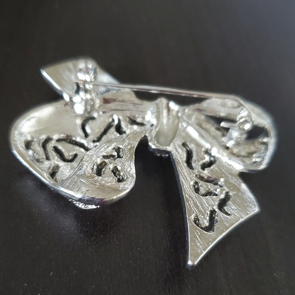 Brooch - Picture 2 of 2